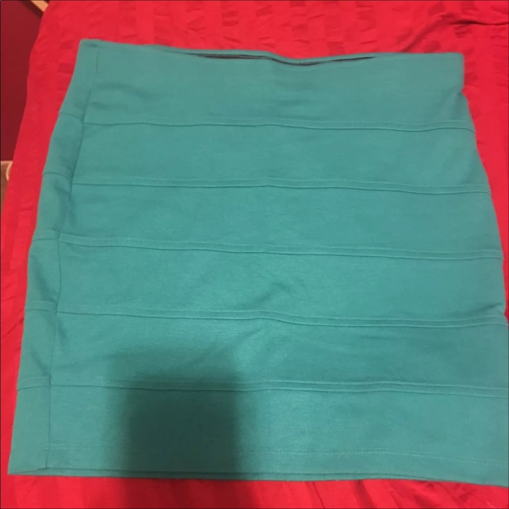 F21 body con skirt XL