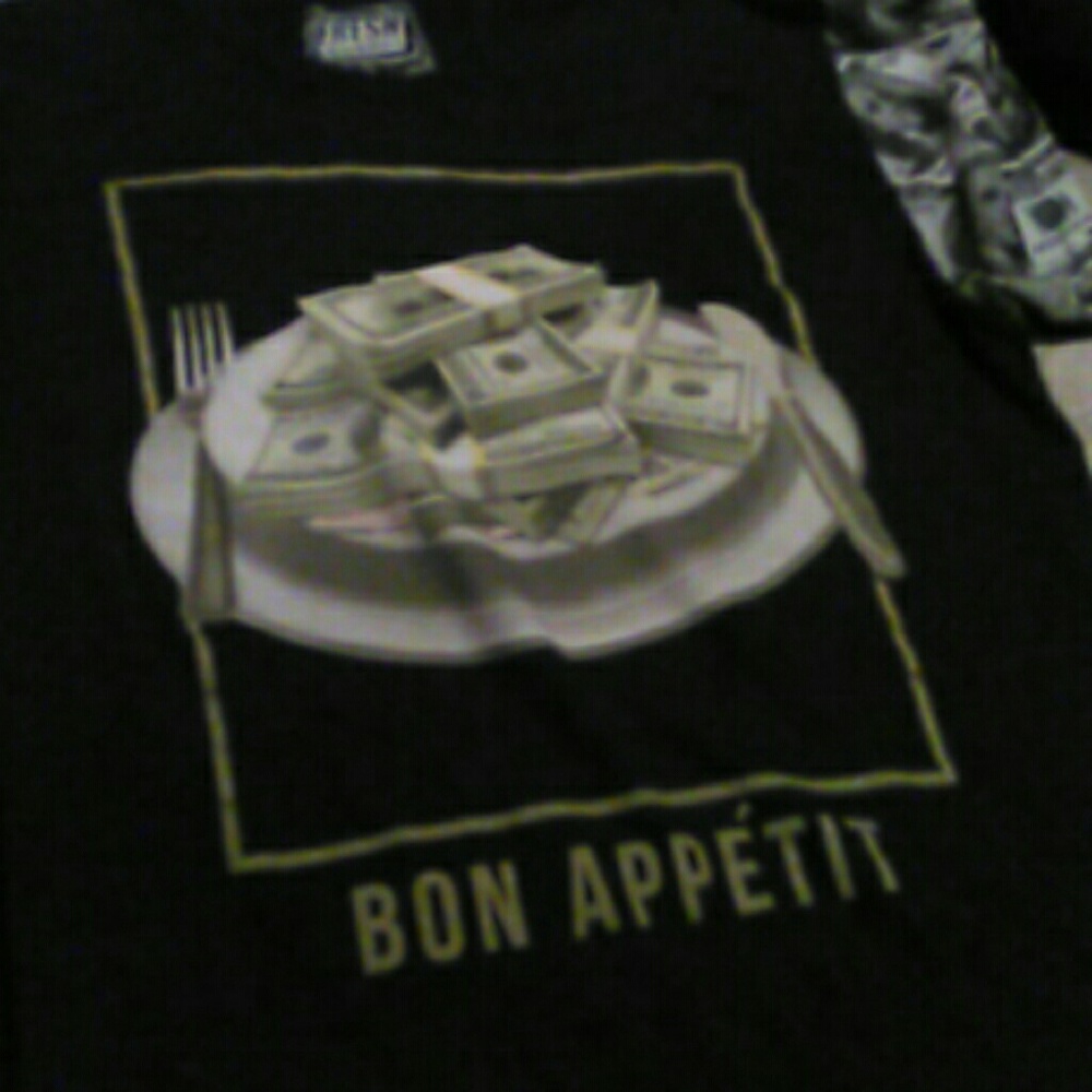 Black money shirt