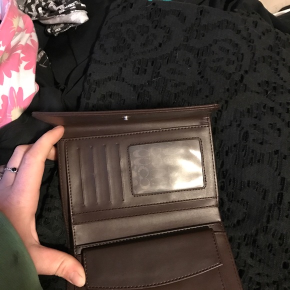 Brown tri fold coach wallet - Picture 2 of 2