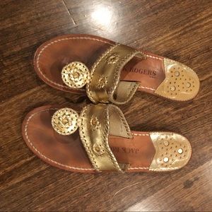 Worn in 7.5 gold jack rogers