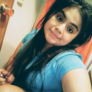 Meet your Posher, Yadira