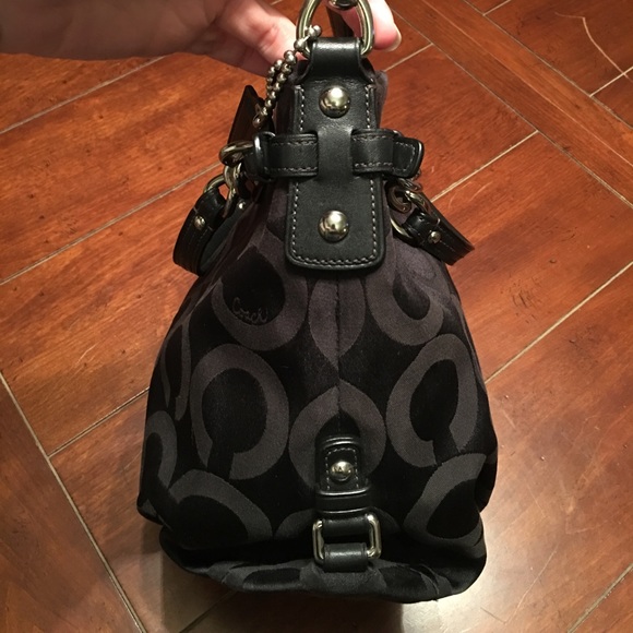 Coach purse - AUTHENTIC - Picture 4 of 8