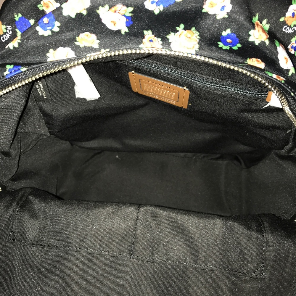 Coach Knapsack - Picture 7 of 7
