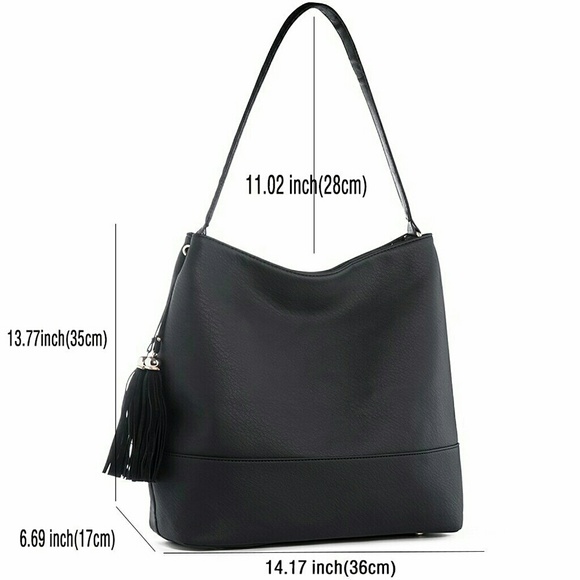 NWT! CHIC HANDBAG! ❤️ - Picture 5 of 6