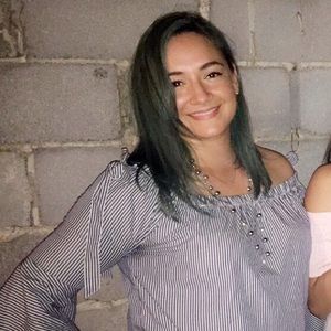 Meet your Posher, Crystal