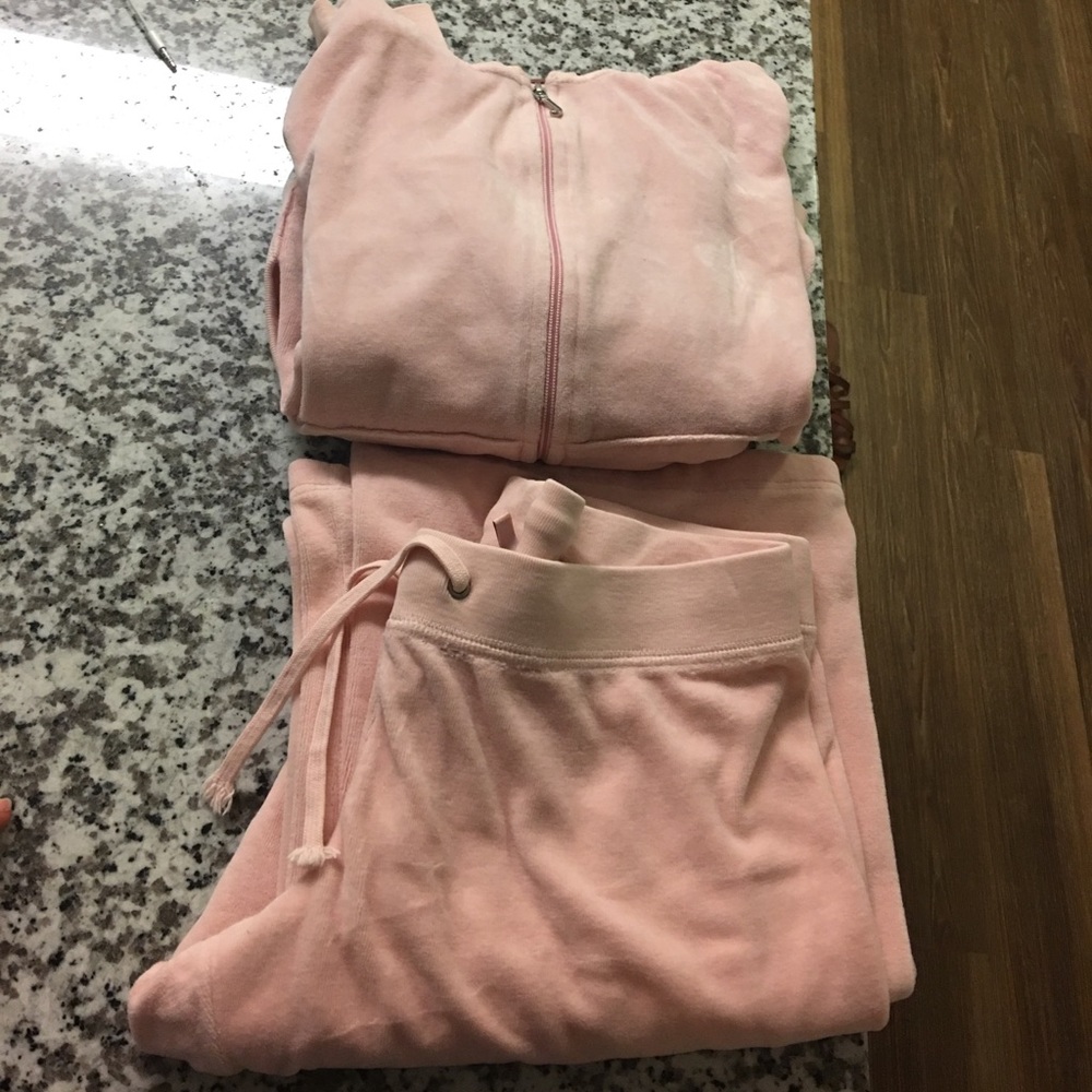 Juicy couture sweatsuit. Baby pink
