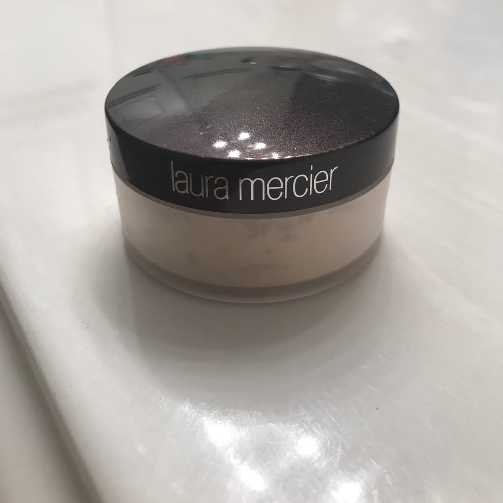 Laura Mercier translucent setting powder