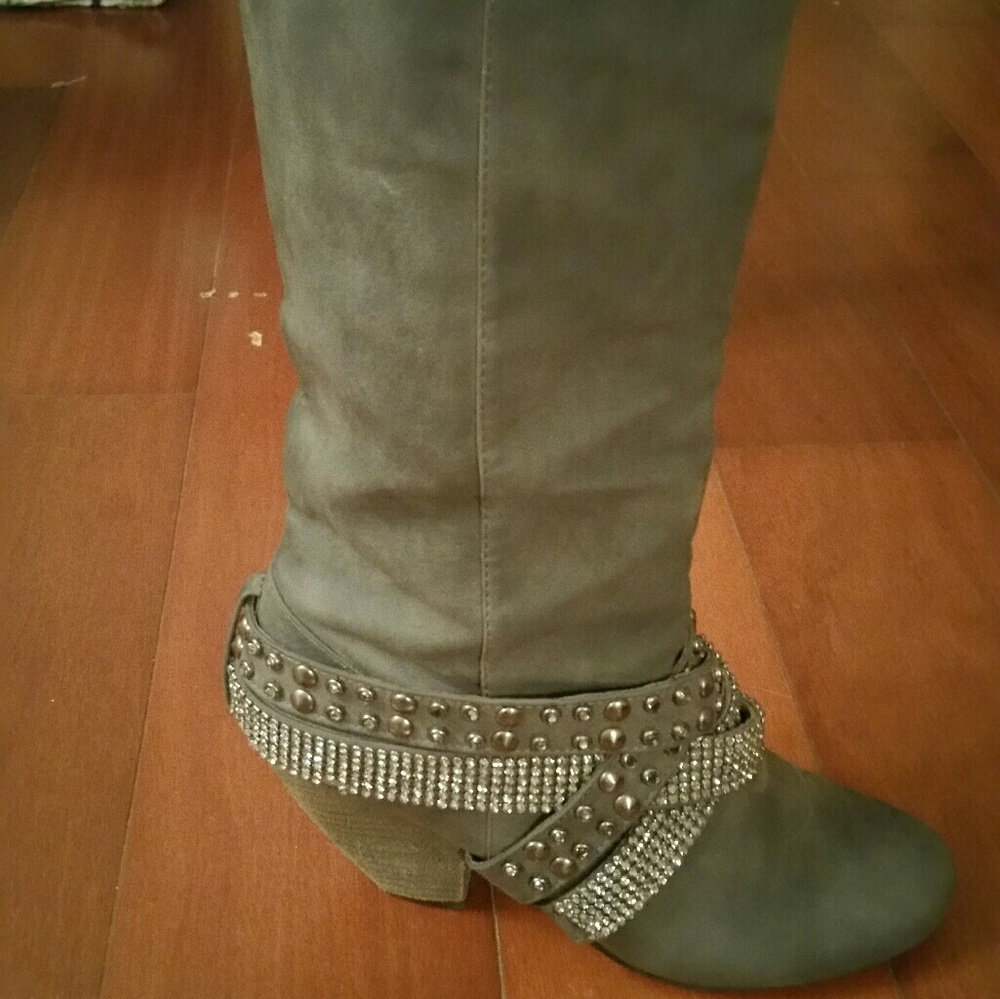 Not rated bling boots