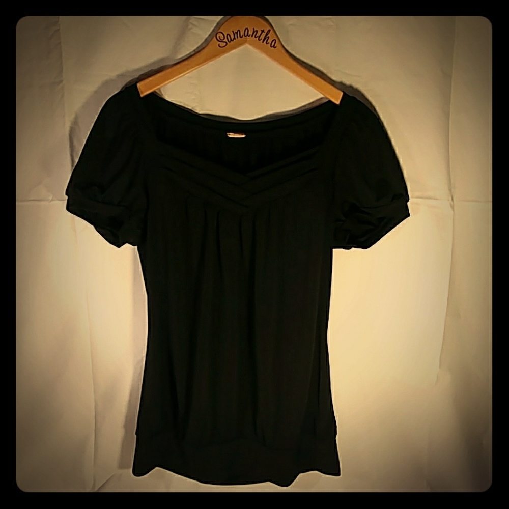 Business casual short sleeve top.