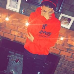 Meet your Posher, Ashton