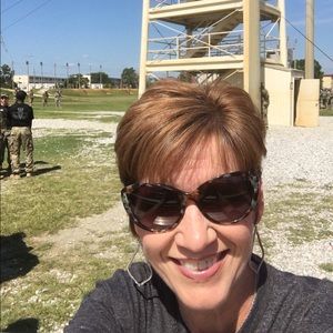 Meet your Posher, Hope