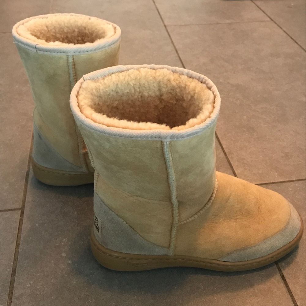 Original classic Uggs from the 90's. - Picture 3 of 8