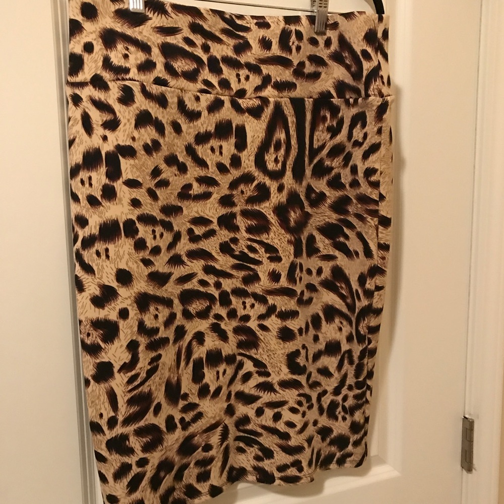 LuLaRoe Cassie pencil skirt