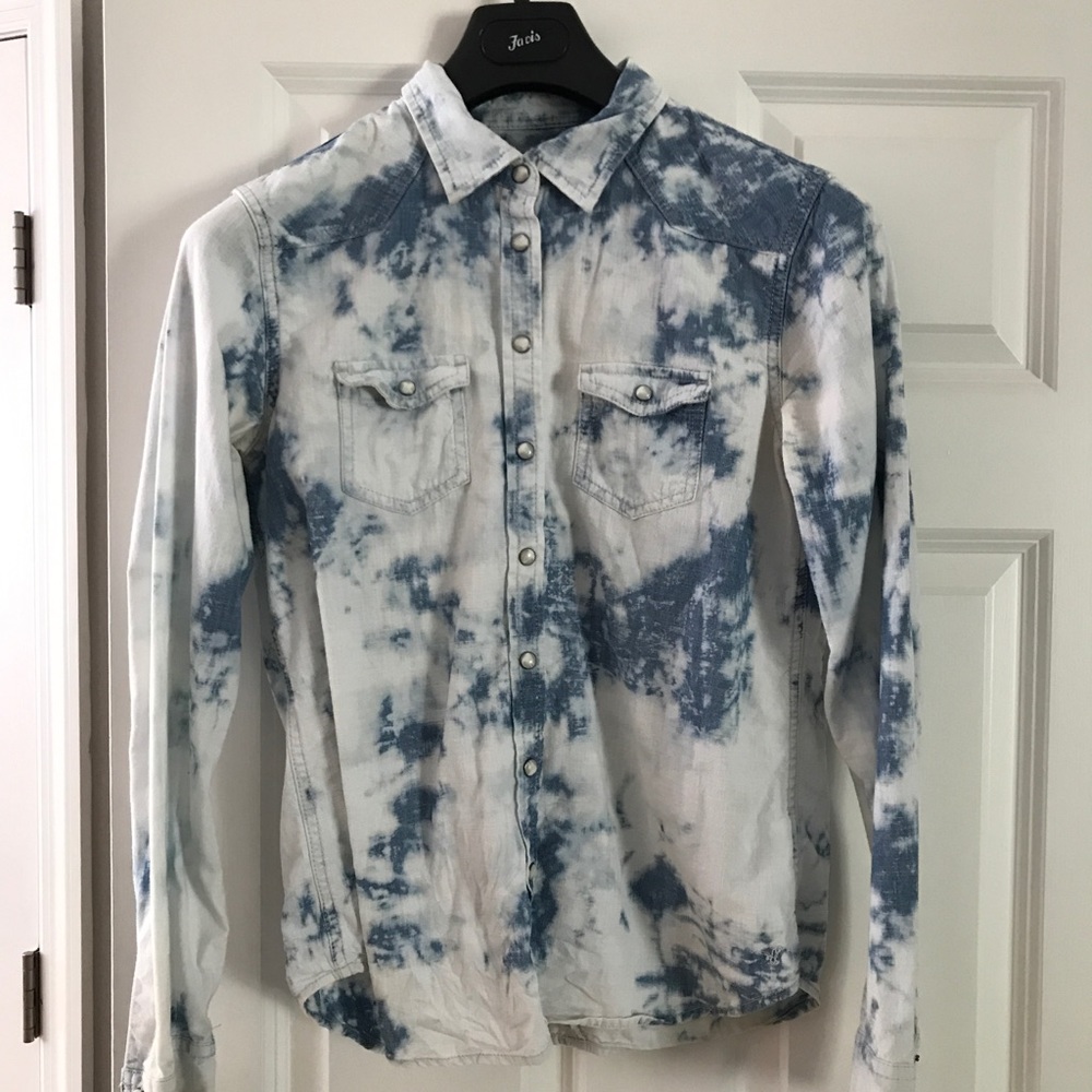 3/$12 American eagle light denim shirt: $6