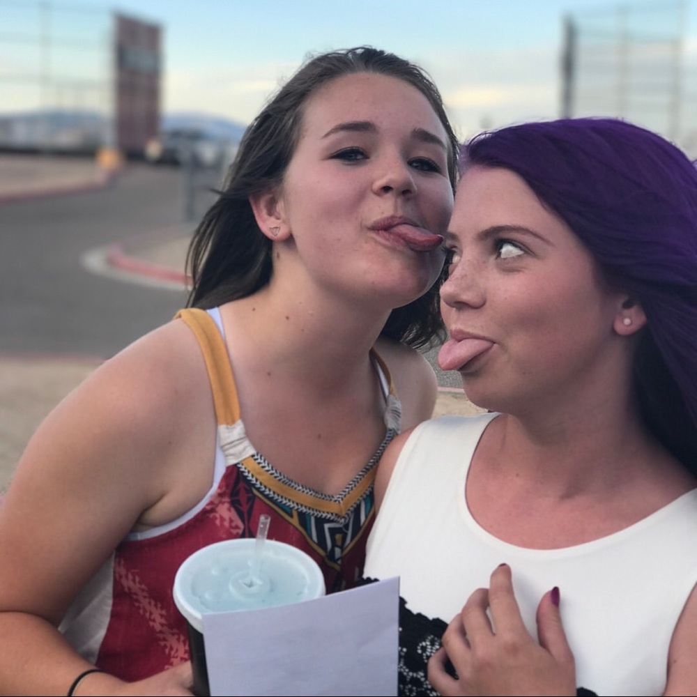 Meet your Posher, Kaycie