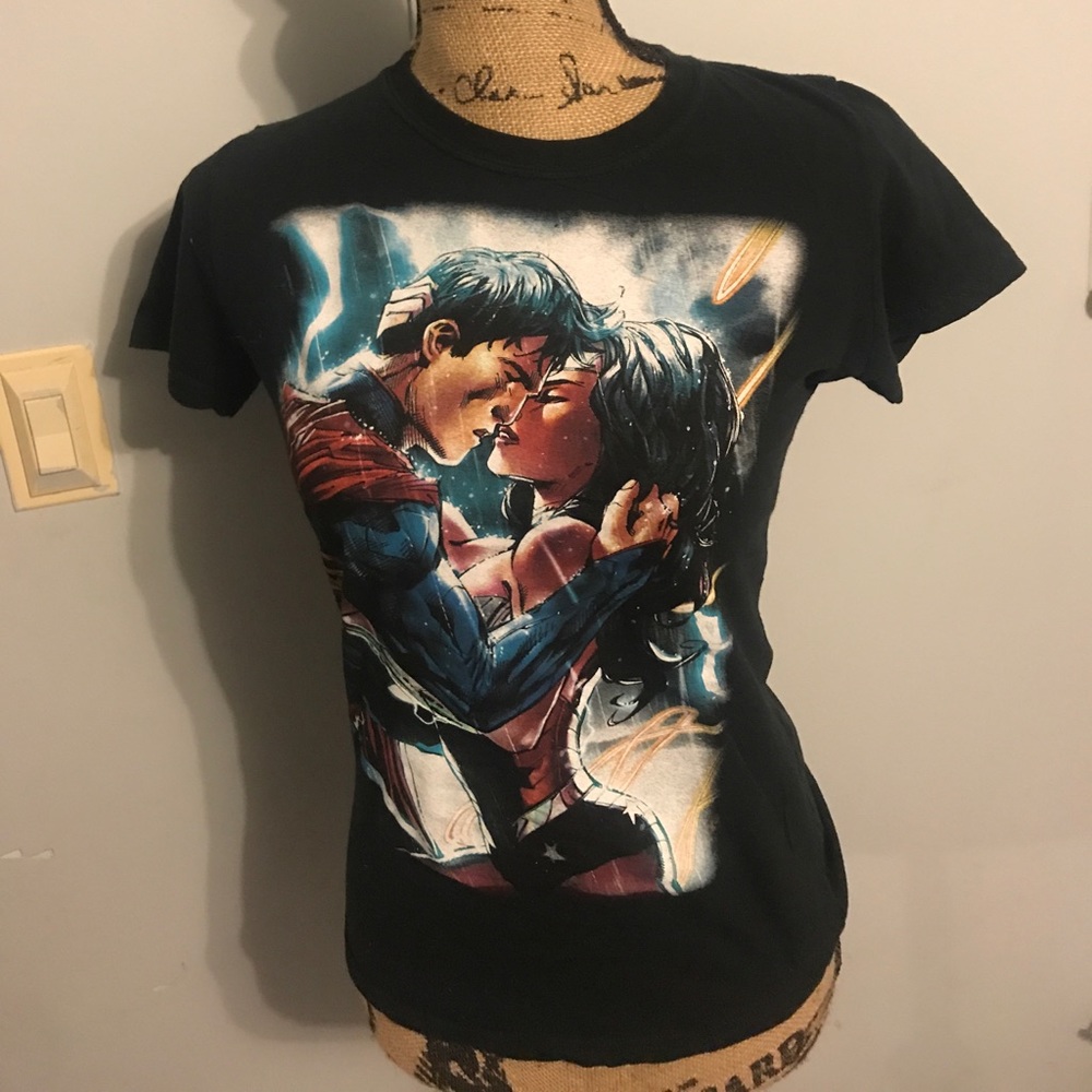 D.C. Comic Superman & Wonder-woman T-shirt