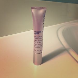 Timewise Repair volu-firm eye renewal cream