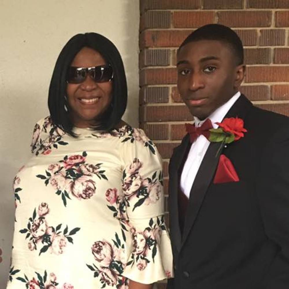 Meet your Posher, Maxine