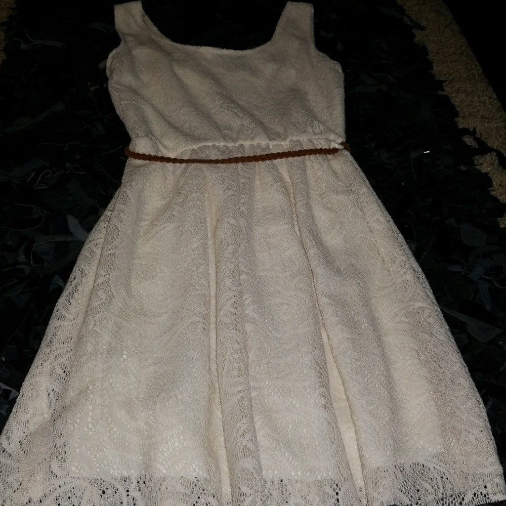 White lace dress
