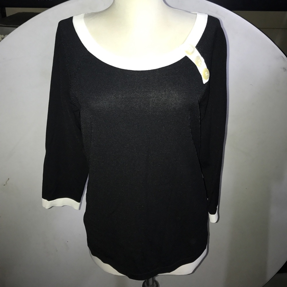 Black and white Dana Buchman top
