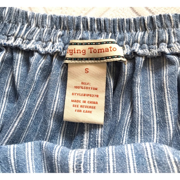 Punch blue and white embroidered shorts - Picture 3 of 7