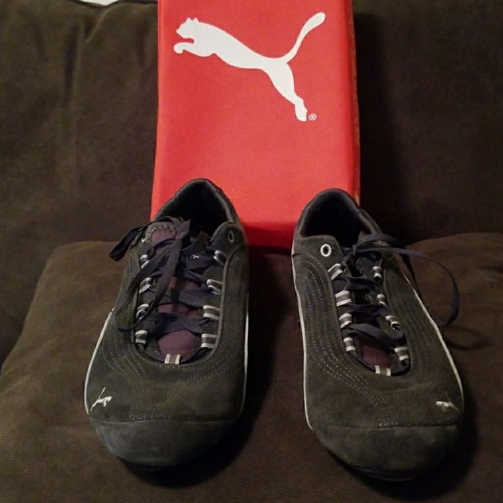 Sneakers