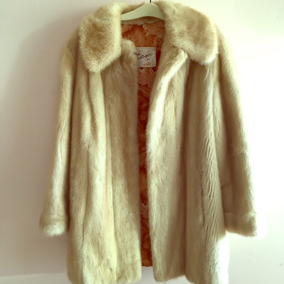 Woman's Hopper Saint Luis Beaver Hair Jacket - Picture 1 of 6