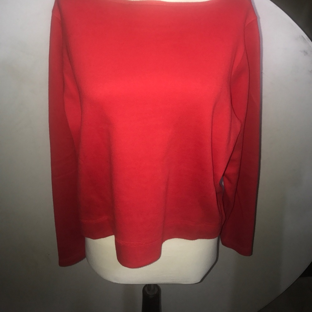Red top - Picture 3 of 4