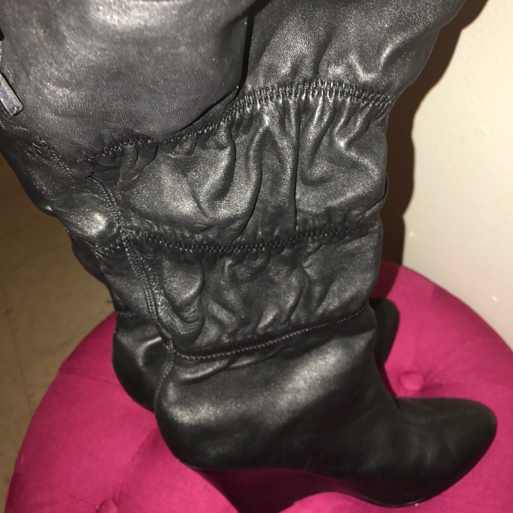 Black boots