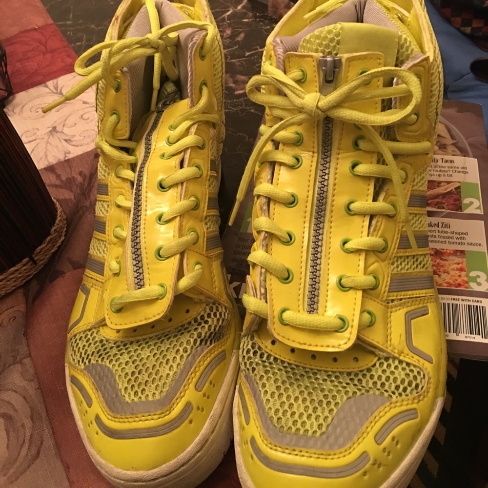 Jeremy Scott's!!! Official $100 text if 6099921376