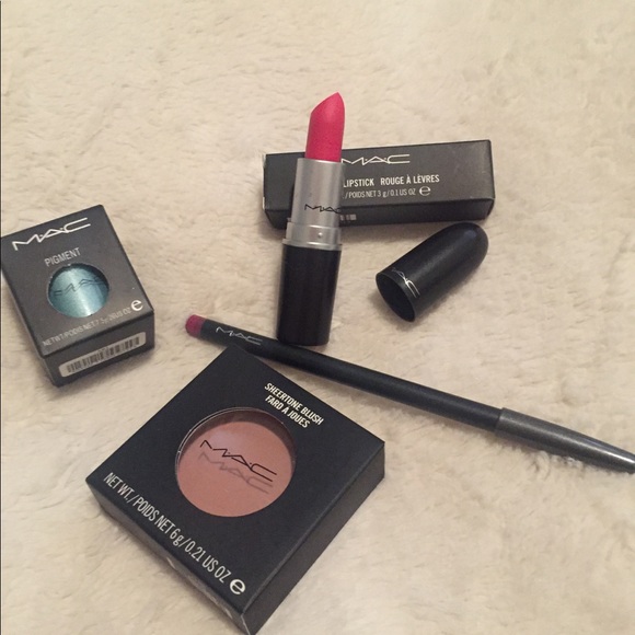 MAC Cosmetics Other - - Brand New Mac Bundle