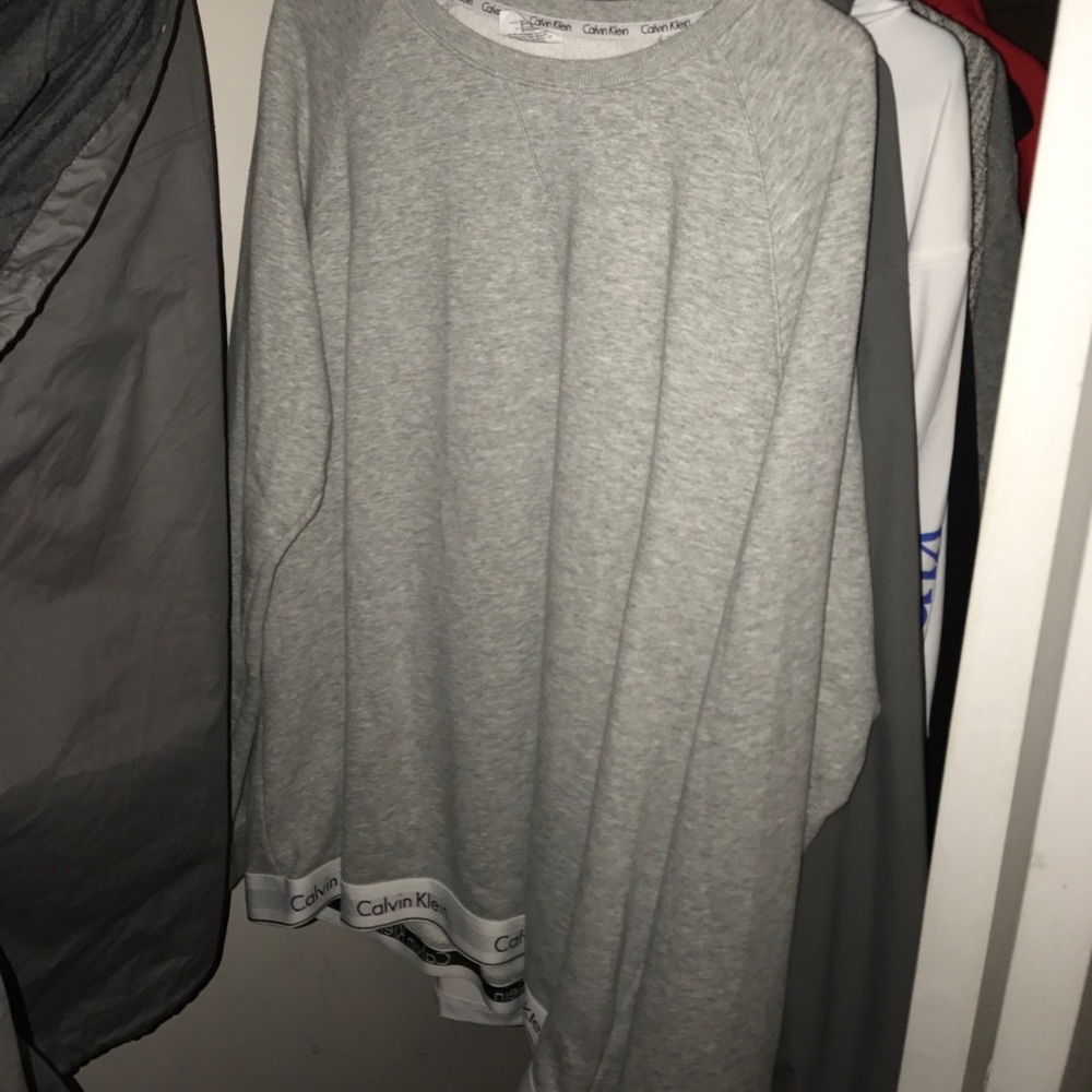 Calvin Klein pull over