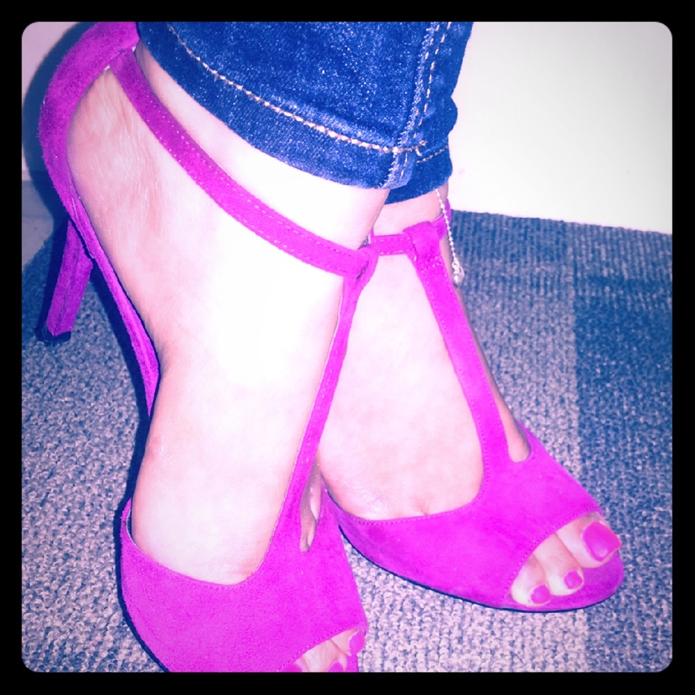 Carlos Santana heels size 7.5