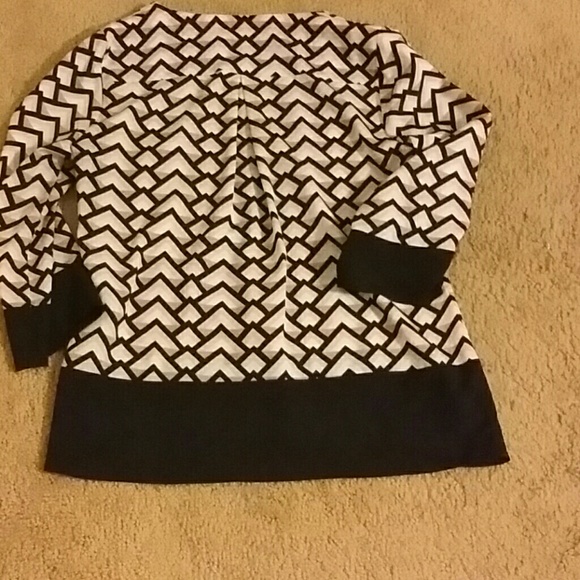 Geometrical Multicolor Long Sleeve Tunic - Picture 5 of 5