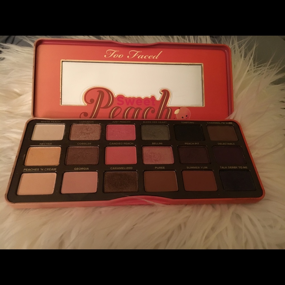 ❌❌SOLD❌❌Two faced peach palette