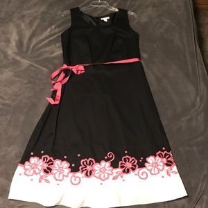 Dressbarn woman's floral dress. Size 14W