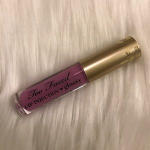 Too Faced Lip Injection