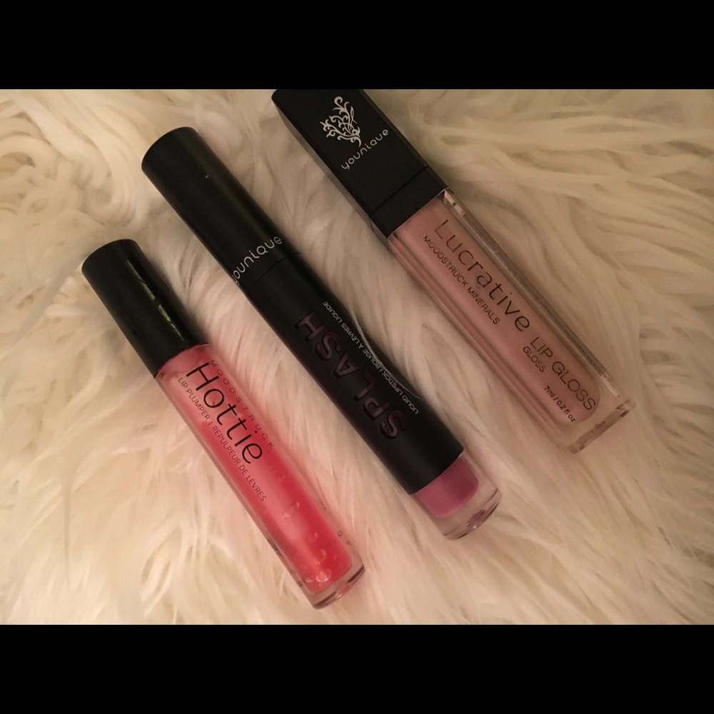 Younique liquid lipstick