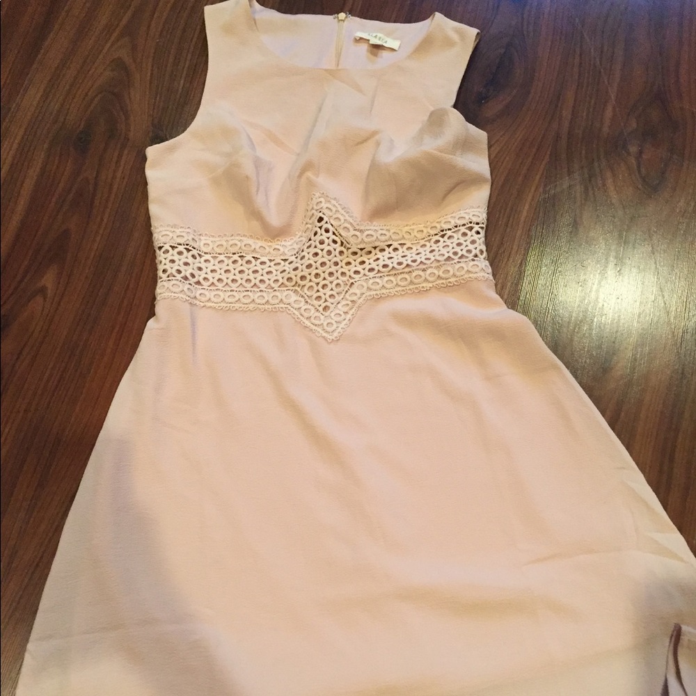 Light pink/nude dress