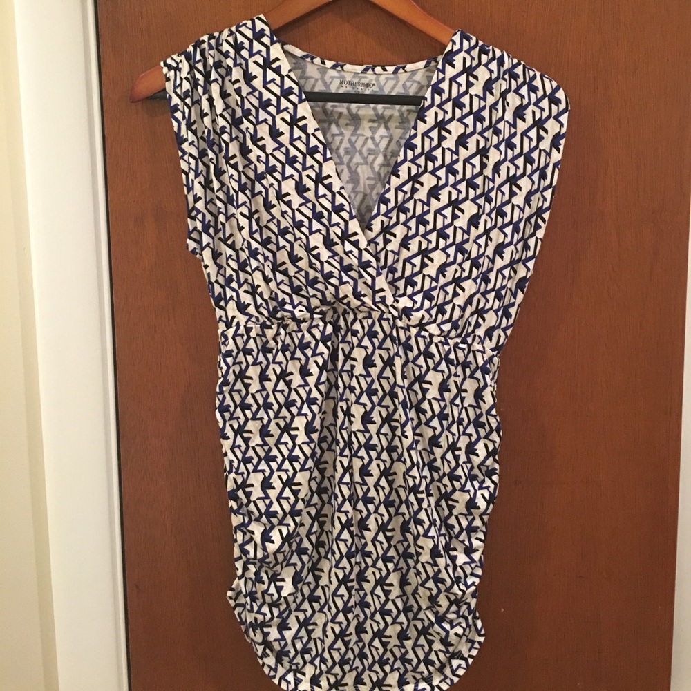 NWOT - MOTHERHOOD MATERNITY Printed Blouse