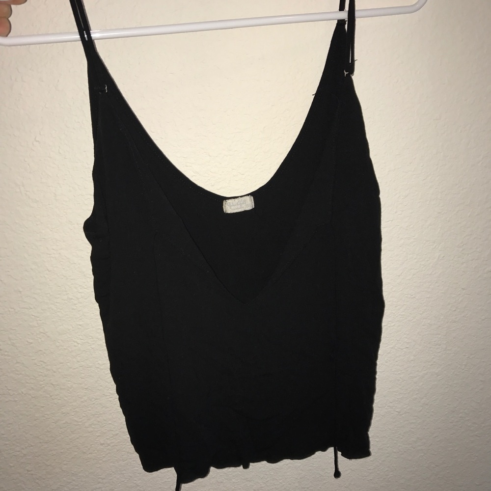 black v neck tank