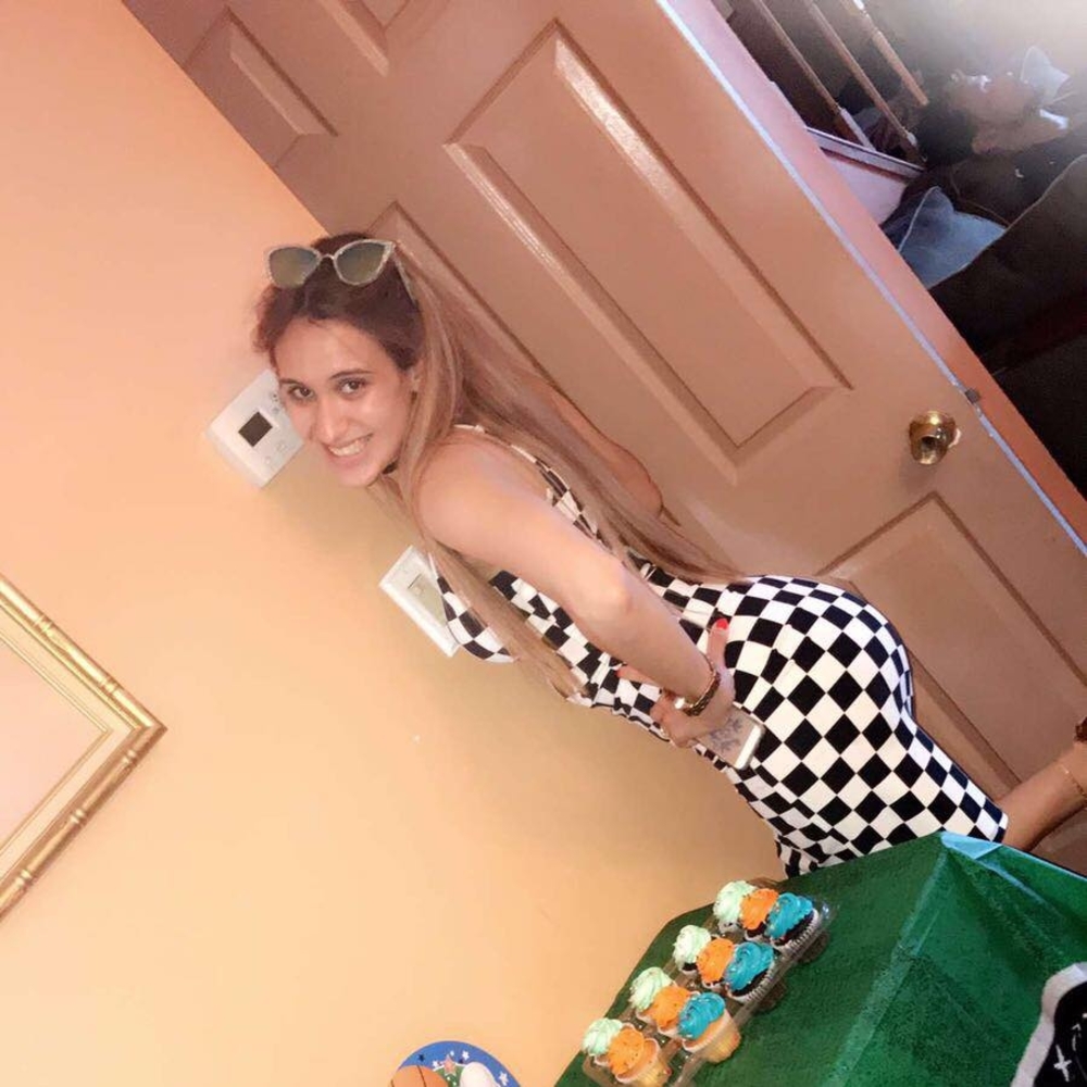 Meet your Posher, Christina