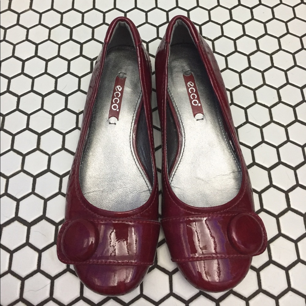 Ecco ballet flats