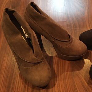Taupe heels