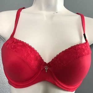 Victoria's Secret lined Demi Buste bra 32D