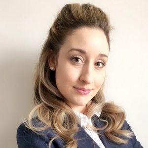 Meet your Posher, Alexis