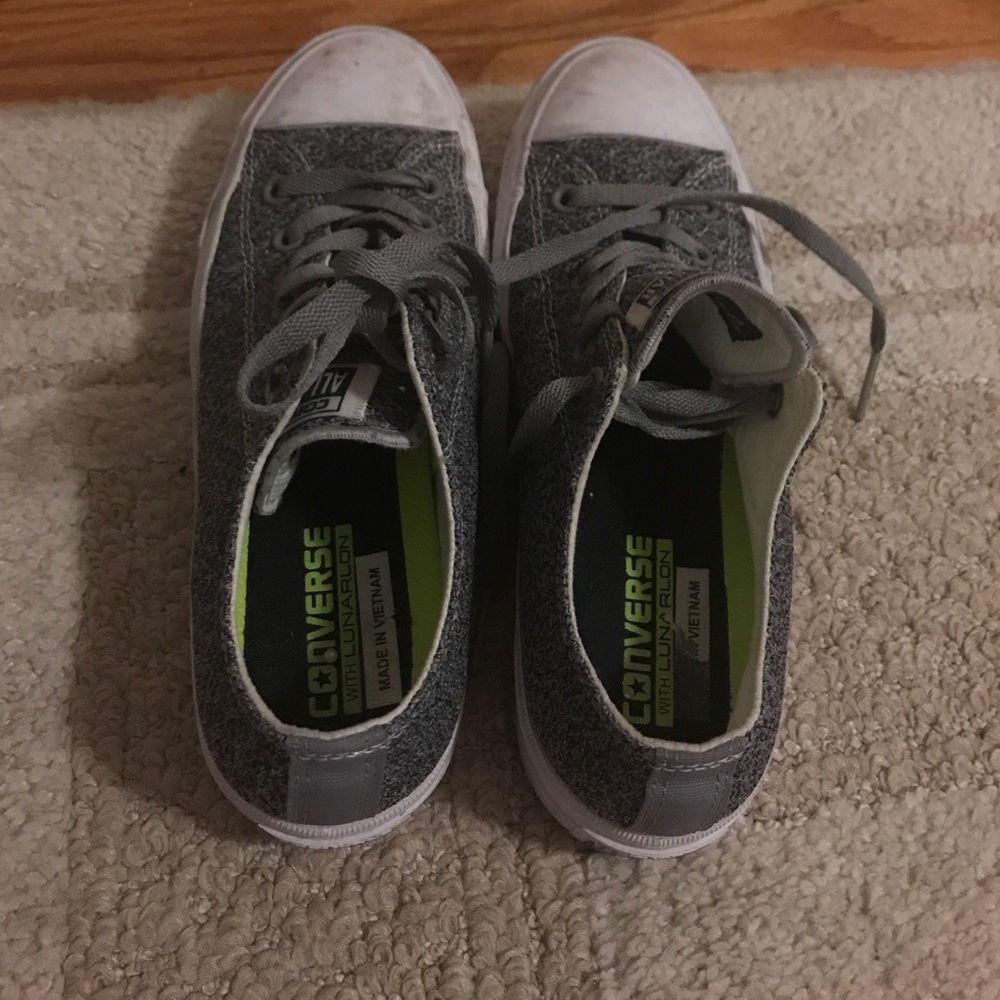 Converse sneakers like new barely worn