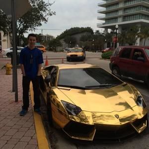 Meet your Posher, Larry