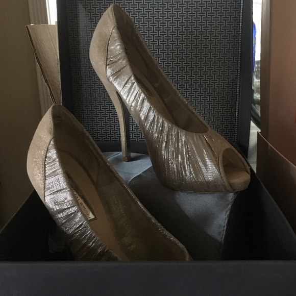 Heels - Picture 2 of 4