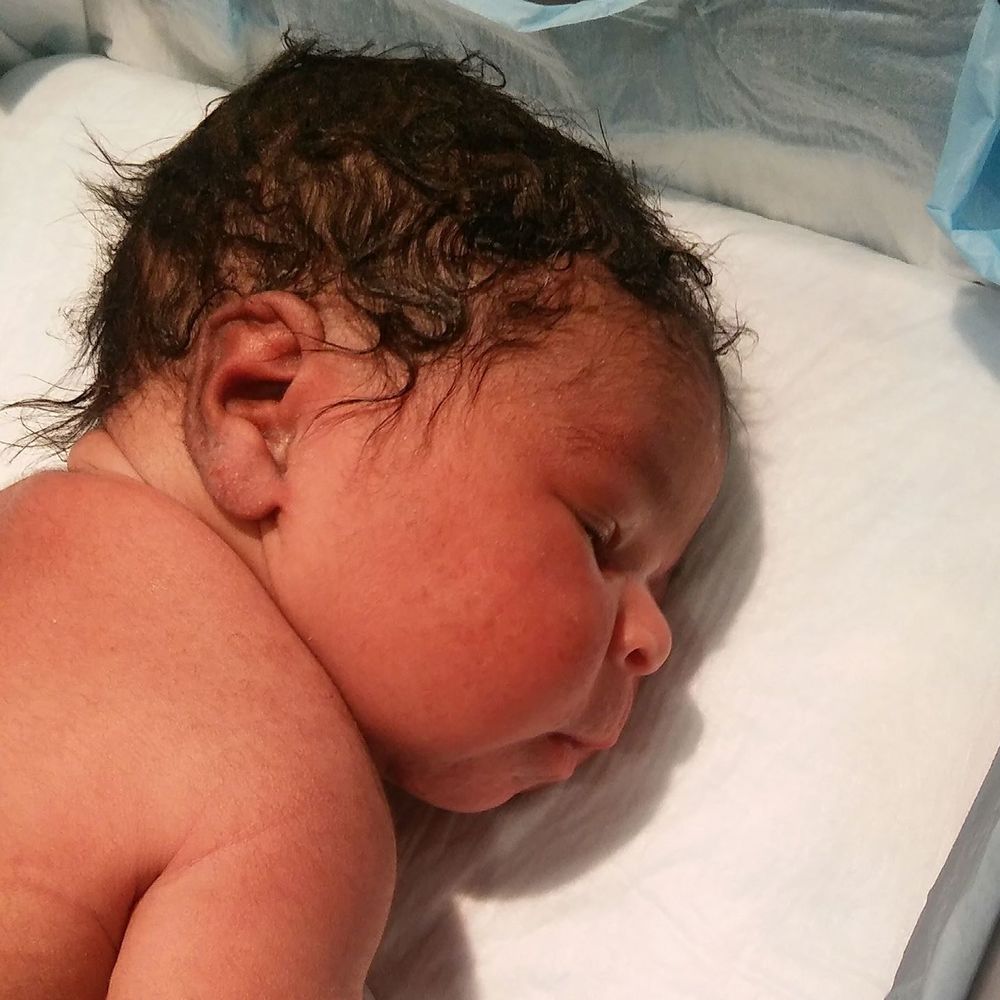 Meet your Posher, Izell